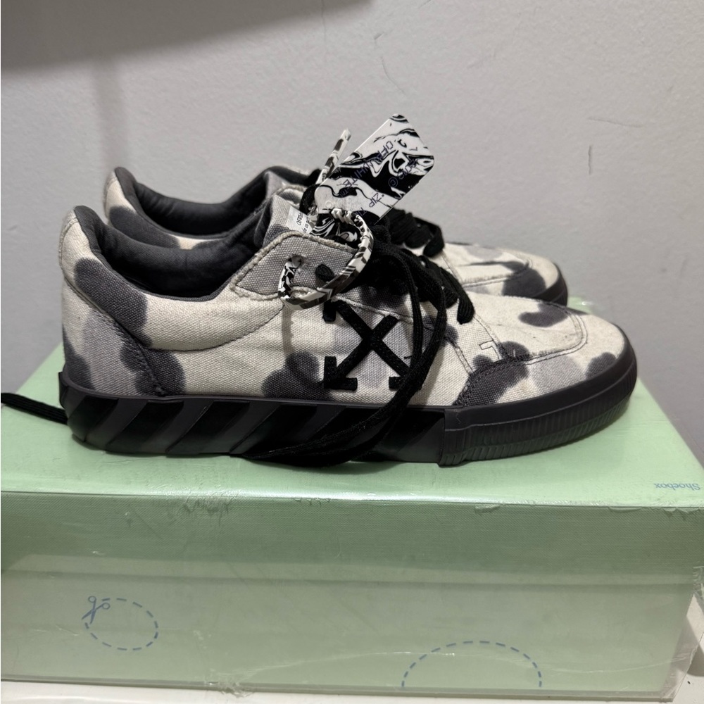 Off White Sneakers Size 10